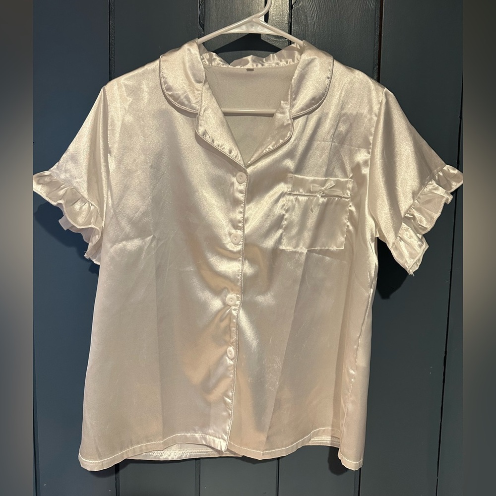 White Satin Button-Up Pajama Set. Small.